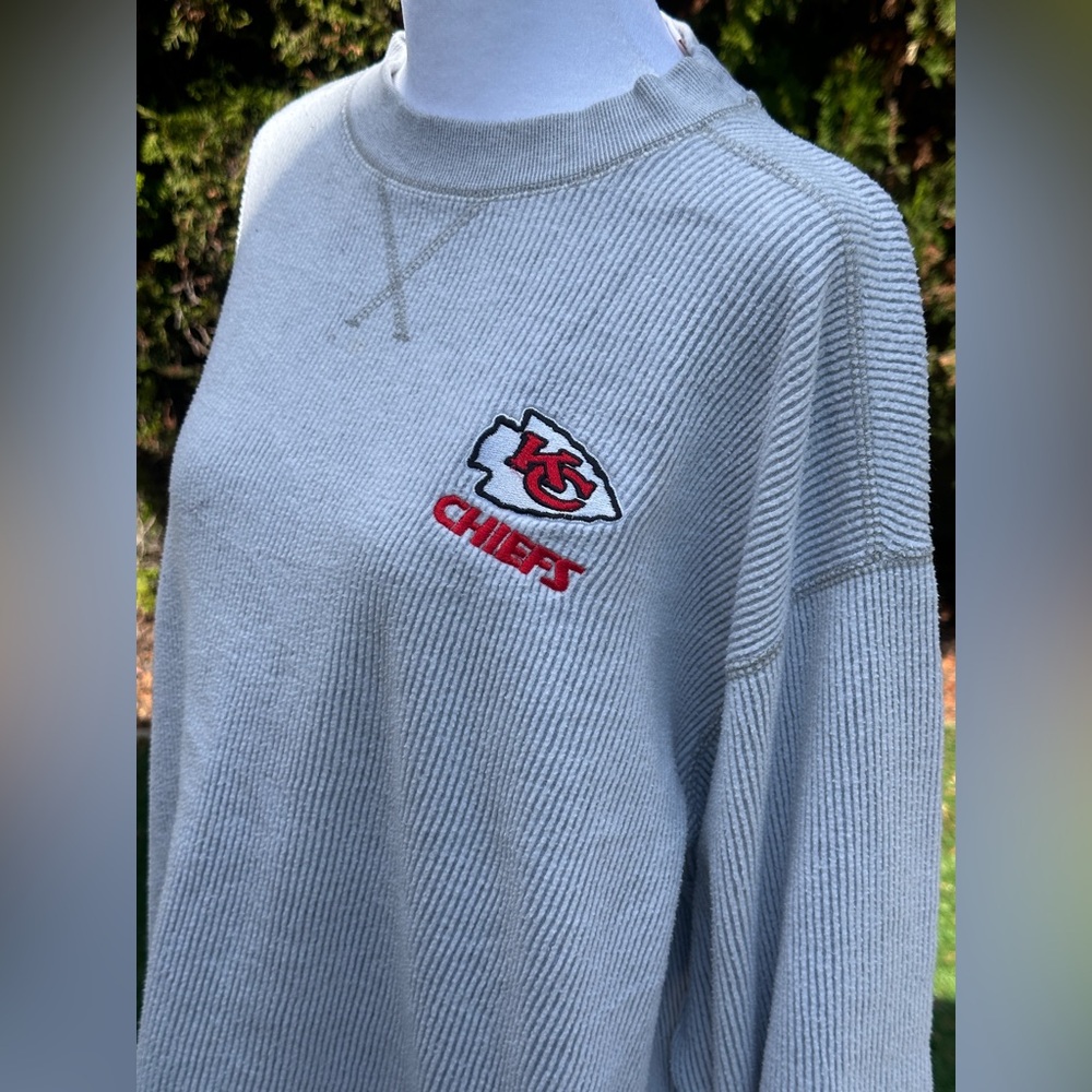 Vintage Men’s NFL KC Chiefs Gray Long Sleeve Crewneck Sportswear Size L - Picture 2 of 4